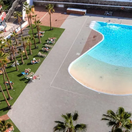 Tropical Friendly Playa del Inglés